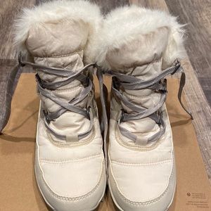 Sorel white winter boots